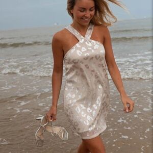 Chic Leopard Print Halter Dress